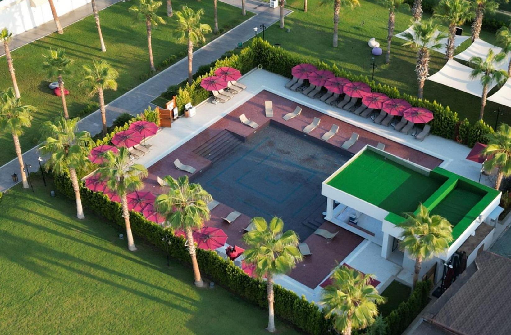 אלאניה Serenity Queen Hotel מראה חיצוני תמונה