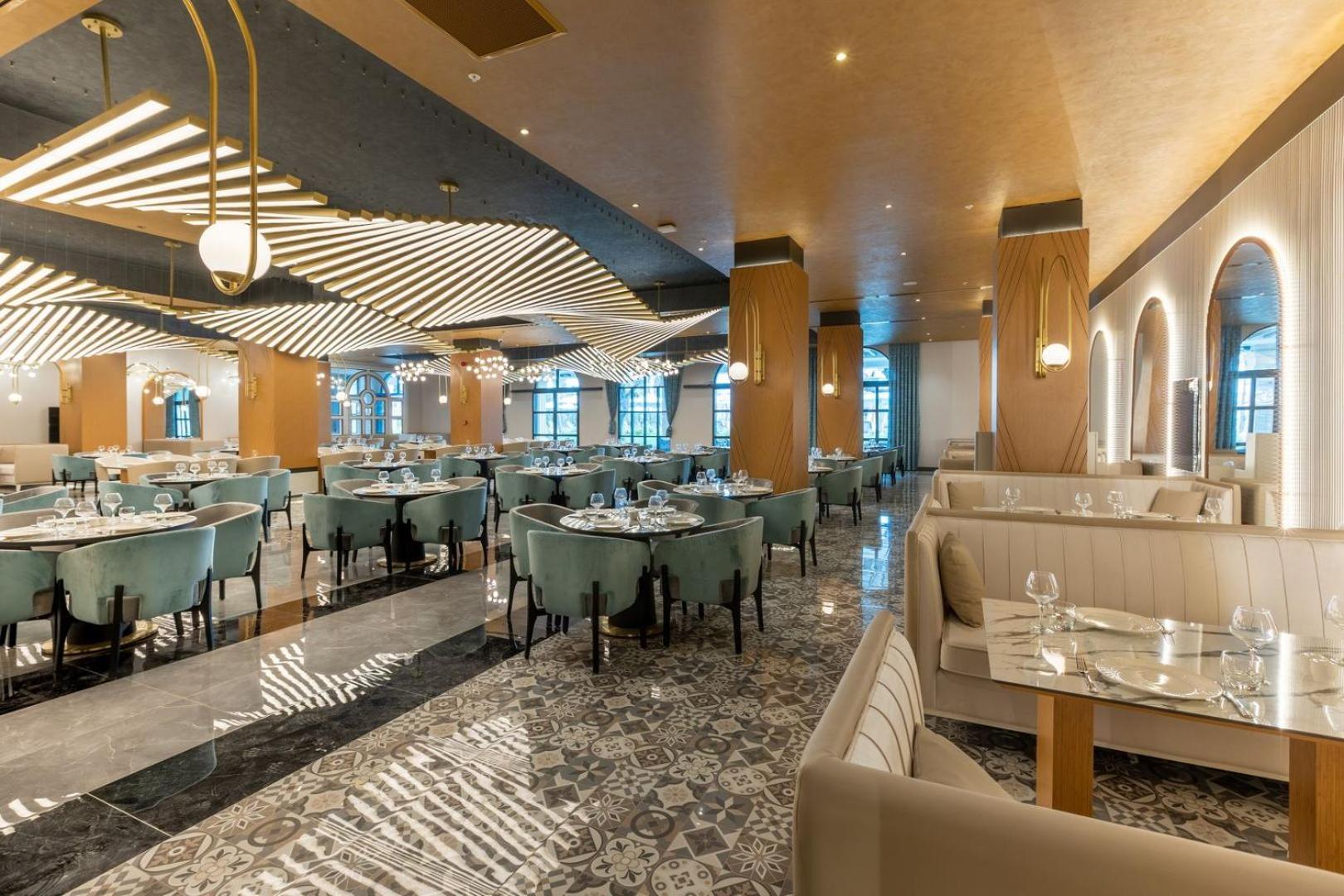 אלאניה Serenity Queen Hotel מראה חיצוני תמונה
