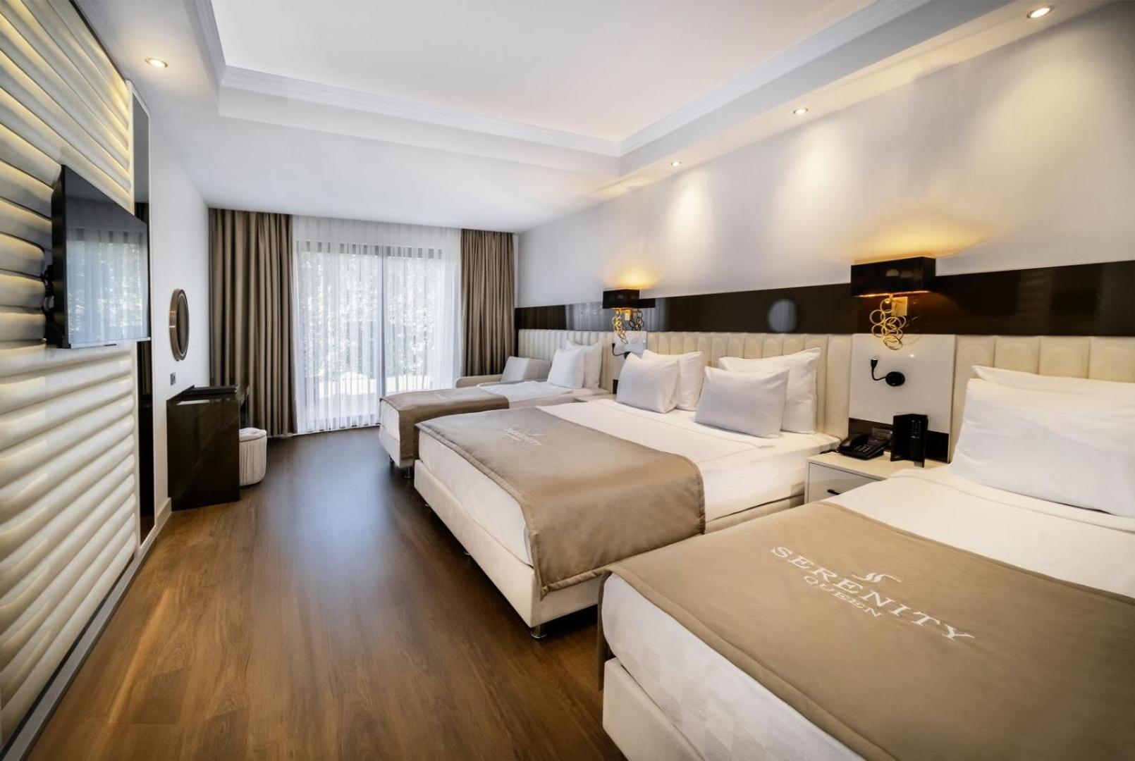 אלאניה Serenity Queen Hotel מראה חיצוני תמונה